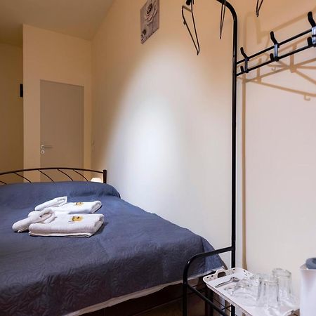 Pure Urban Bedboxes Acropolis Metro Petralona Apartment เอเธนส์ ภายนอก รูปภาพ