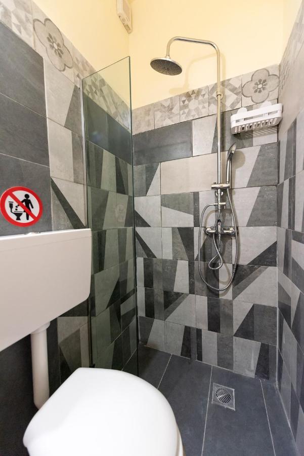 Pure Urban Bedboxes Acropolis Metro Petralona Apartment เอเธนส์ ภายนอก รูปภาพ