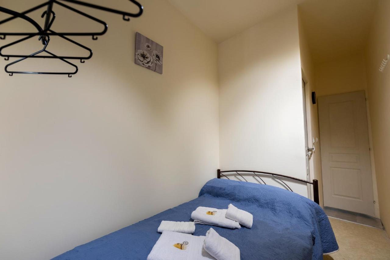Pure Urban Bedboxes Acropolis Metro Petralona Apartment เอเธนส์ ภายนอก รูปภาพ