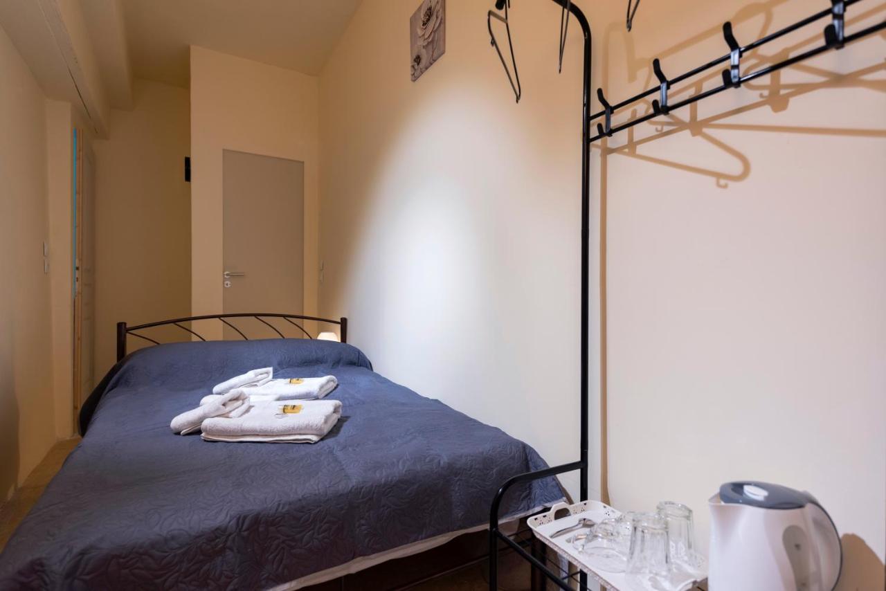 Pure Urban Bedboxes Acropolis Metro Petralona Apartment เอเธนส์ ภายนอก รูปภาพ