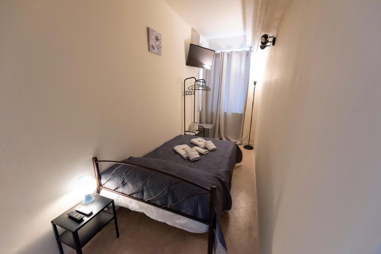 Pure Urban Bedboxes Acropolis Metro Petralona Apartment เอเธนส์ ภายนอก รูปภาพ